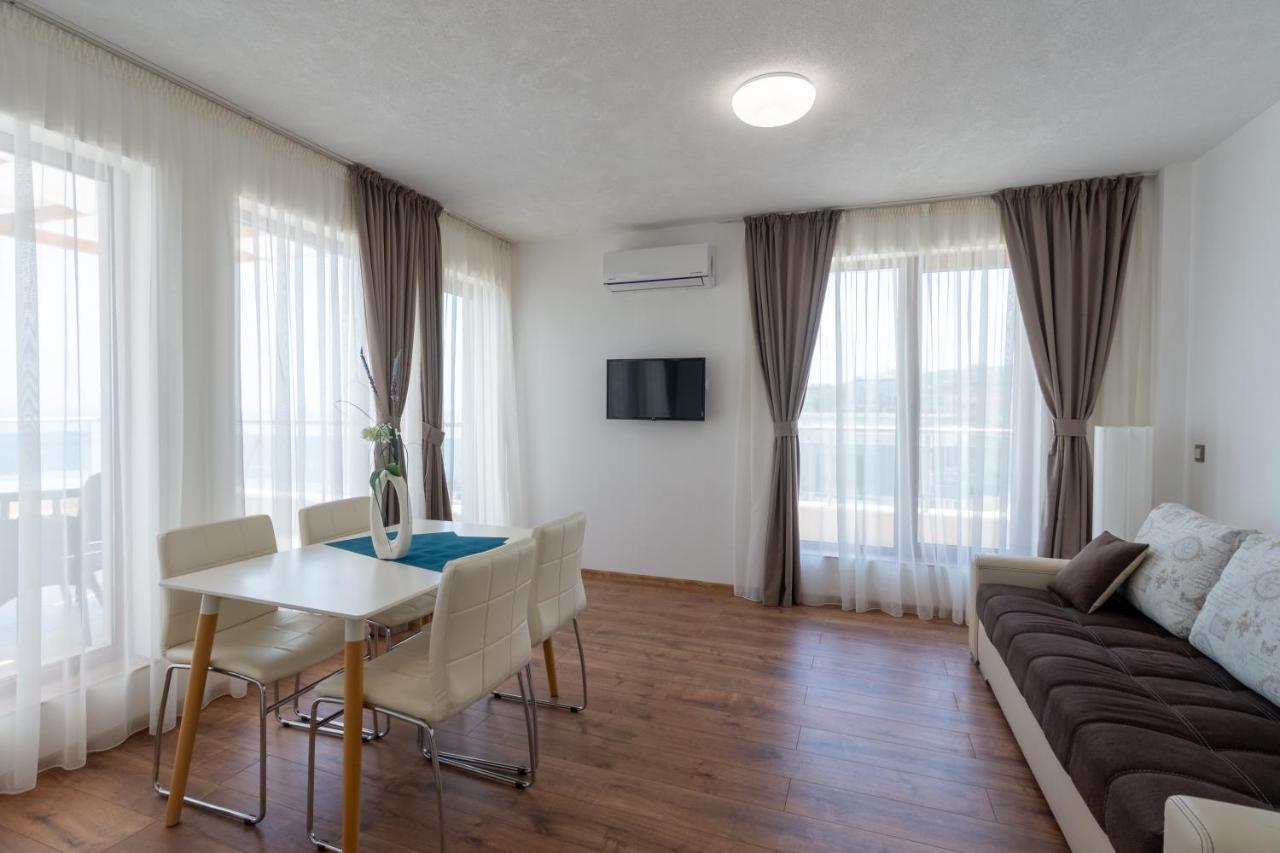 Penthouse At White Cliffs Daire Byala  Dış mekan fotoğraf