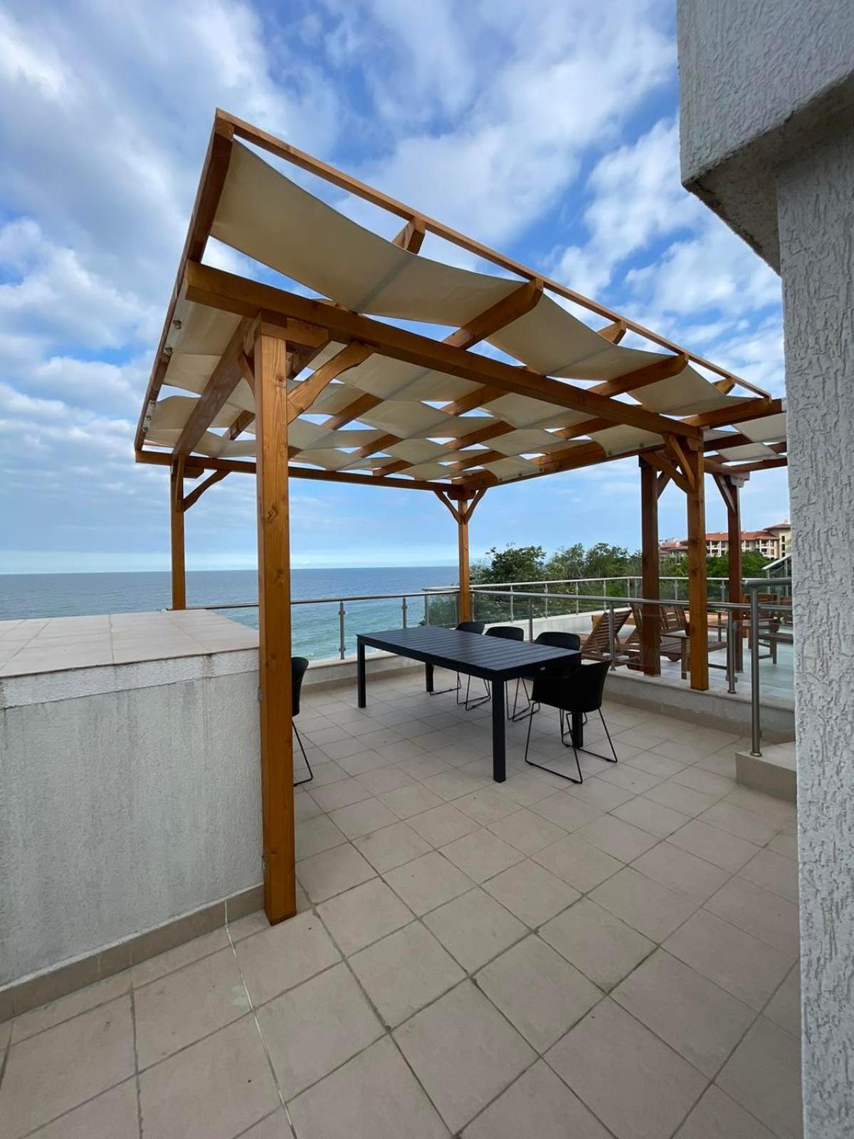 Penthouse At White Cliffs Daire Byala  Dış mekan fotoğraf