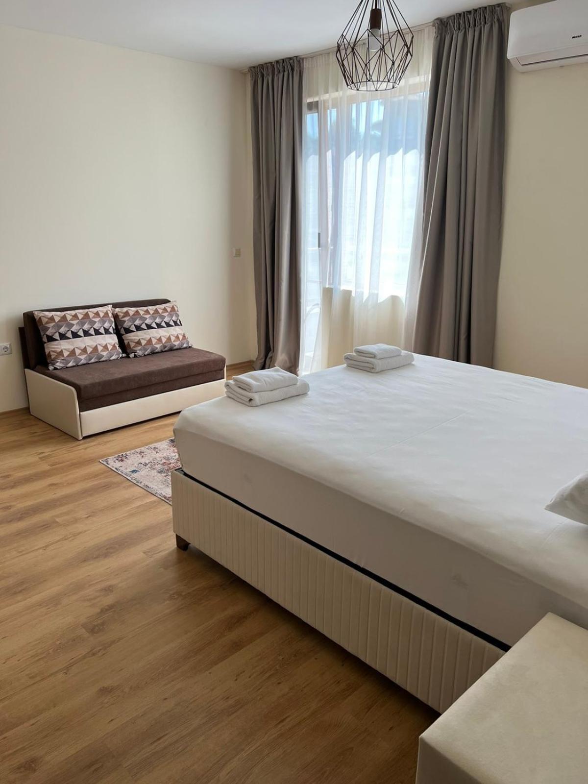 Penthouse At White Cliffs Daire Byala  Oda fotoğraf